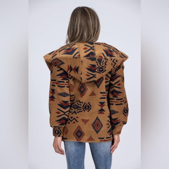 New In Womens Camel AZTEC TRIBAL PRINT HOODED OVERSIZE FLEECE Cardigan | NEW/NWT - Picture 9 of 11
